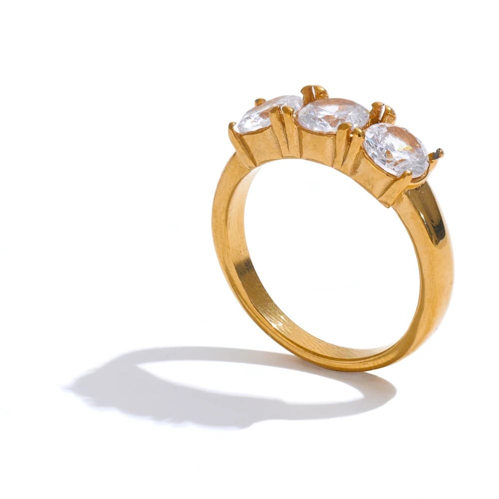 Anel de Zircônia Cúbica Banhado a Ouro, sofisticado feminino, anel de zircônia AAA, Anel, De Pérola, Joias Finas, Anel Elegante, Luxo E Acessibilidade, Pérola Natural, Banho 18K, Anel Feminino, Zircônia Brilhante, Joias Premium Moda E Estilo, Presente Perfeito, Aço Inoxidável, Acessórios De Luxo, Tendência 2025, anel, prata, semijoias, joias, brincos, colar, brinco, acessórios, pulseiras, ouro