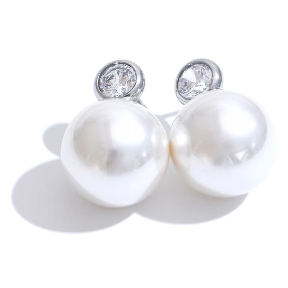Brincos Redondos de Moda Elegante, Brincos de Pérola, Brincos Elegantes, Aço Inoxidável, Joias Femininas, Acessórios de Luxo, Moda Minimalista, Presente para Mulheres, Brincos Delicados, Joias Duráveis, Tendência 2025, Brincos à Prova d'Água, Pérola Moderna, Brincos para Festas, Acessórios Casuais e Formais, Joias Elegantes para Mulheres