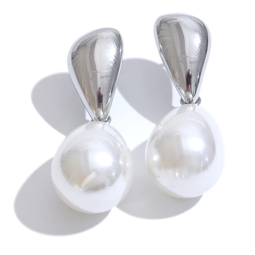 Brincos Geométricos Com Pérolas, Brincos de Pérola, Brincos Elegantes, Aço Inoxidável, Joias Femininas, Acessórios de Luxo, Moda Minimalista, Presente para Mulheres, Brincos Delicados, Joias Duráveis, Tendência 2025, Brincos à Prova d'Água, Pérola Moderna, Brincos para Festas, Acessórios Casuais e Formais, Joias Elegantes para Mulheres