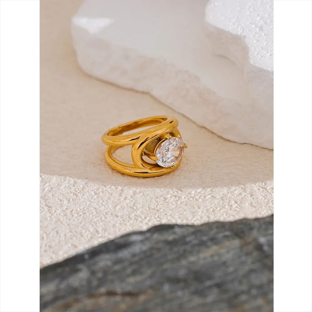 Anel Feminino de Aço Inoxidável Banhado a Ouro PVD com Zircônia Cúbica AAA