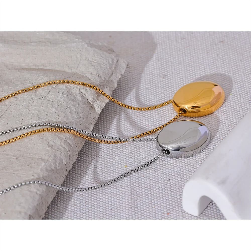 Colar Minimalista Unissex com Pingente Oval em Aço 316L
