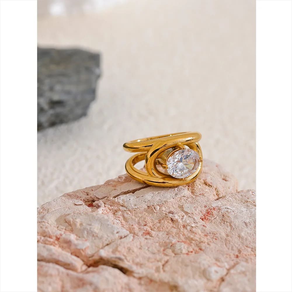 Anel Feminino de Aço Inoxidável Banhado a Ouro PVD com Zircônia Cúbica AAA
