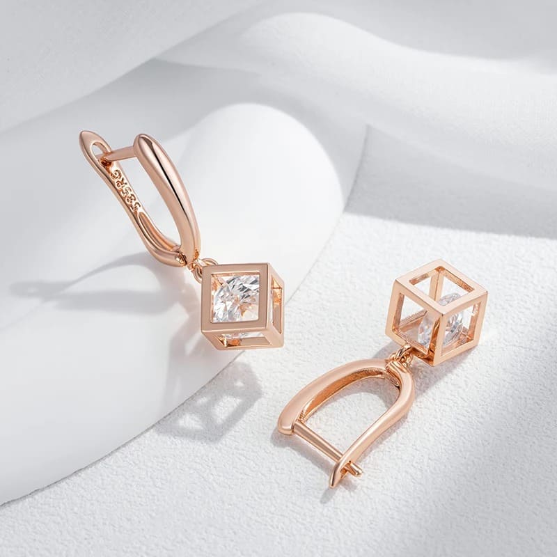 Brincos Feminino Ocos Quadrados com Zircão Natural