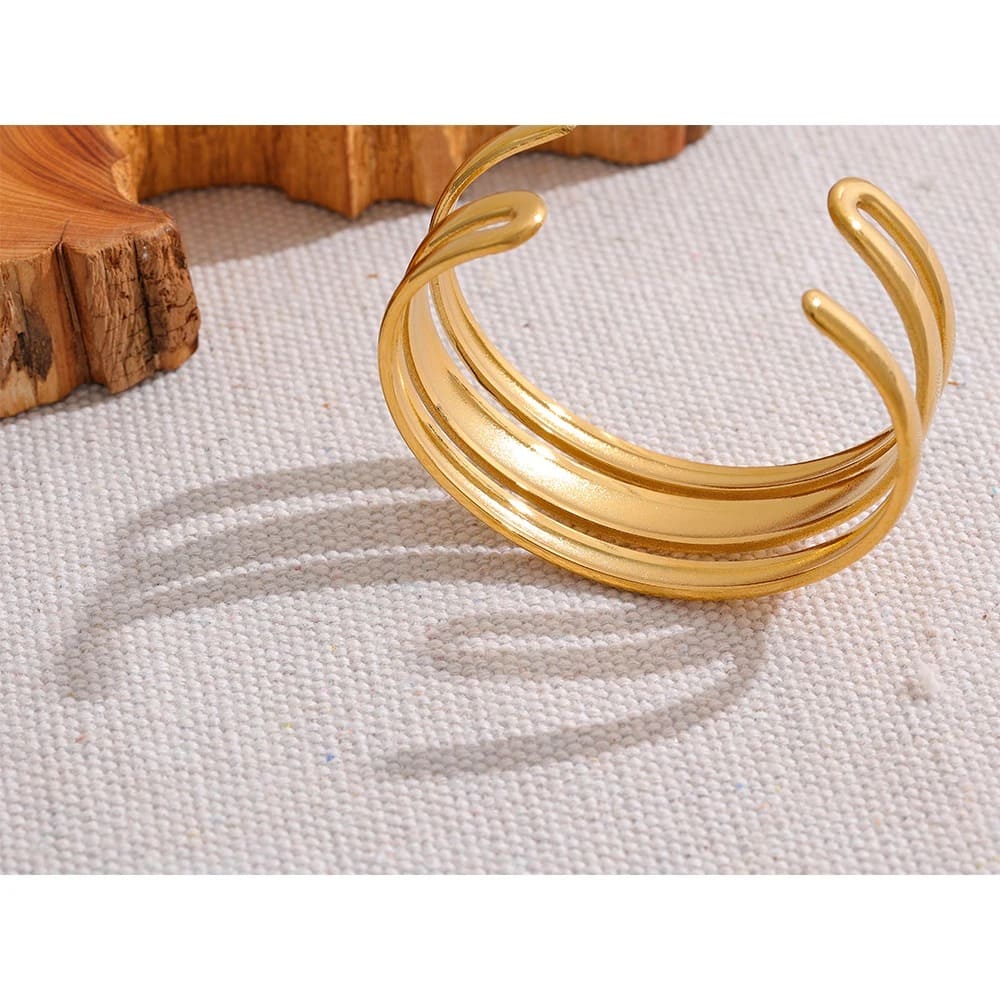 Pulseira Dourada - Elegância