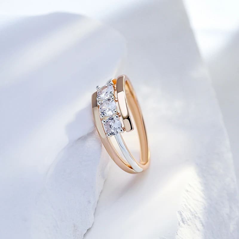 Anéis Feminino de Zircão Natural Branco