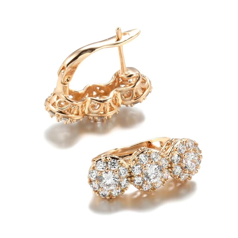 Brinco Feminino com Geometria e Zircão Natural