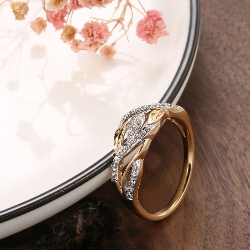Anel Feminino Vintage em Ouro Rosa 585