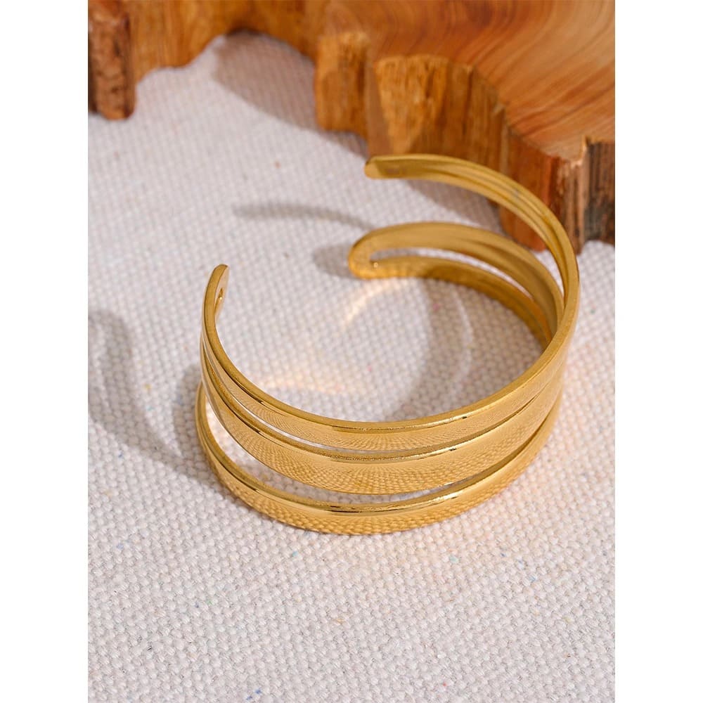 Pulseira Dourada - Elegância