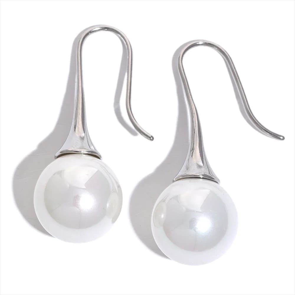Brincos de Pérolas Imitadas Brilhantes