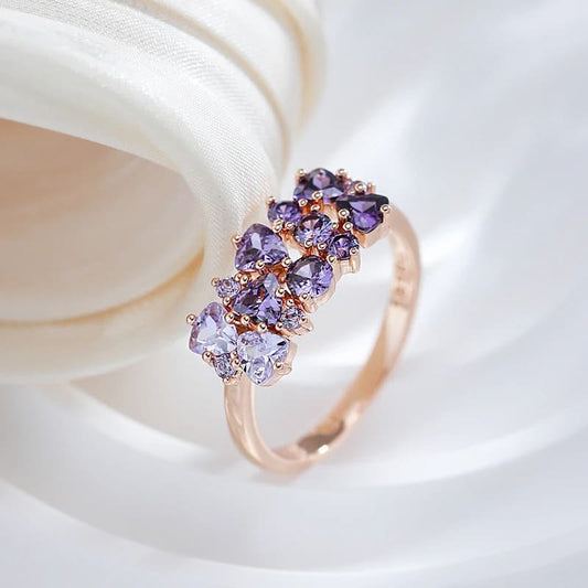 Anel de noiva ouro rosa 14k zircônia roxa

Anel de casamento delicado para dia a dia

Presente de aniversário de casamento em ouro rosa

Anel feminino brilhante pedra roxa

Joia fina para noiva moderna 2025