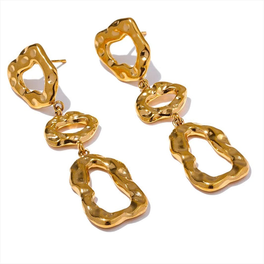 Brincos dourados leves que não pesam na orelha
Brincos femininos modernos para usar no trabalho
Brincos em aço inoxidável que não escurecem
Brincos geométricos sofisticados para presentear
Brincos de gota ocos para ocasiões especiais