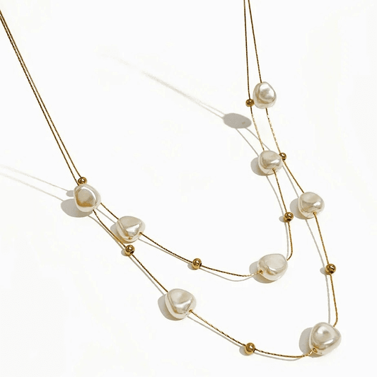 Colar Fio com Pérola Barroca, Colar Feminino, Pérola Barroca, Colar Elegante, Joias Minimalistas, Acessórios Sofisticados, Colar com Pérola, Joias de Pérola, Colar Luxuoso, Moda Feminina, Colares Versáteis, Presente para Ela, Estilo Clássico, Tendência em Joias, Colar de Fio Delicado, Joias Refinadas