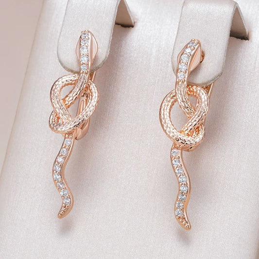 Brincos Cartier Love

Brincos Swarovski cristais

Brincos Chopard Happy Hearts

Brincos Bvlgari Serpenti

Brincos Oscar Metsavaht delicados

Brincos Amsterdam Sauer ouro
