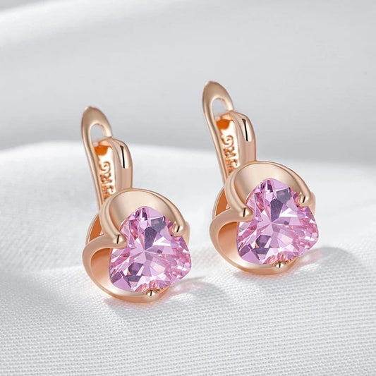 Brincos Românticos em Ouro Rosa com Zircão – Luxo e Delicadeza no Dia a Dia
