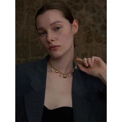 Colar Pingente de Concha Natural banhado a Ouro 18K